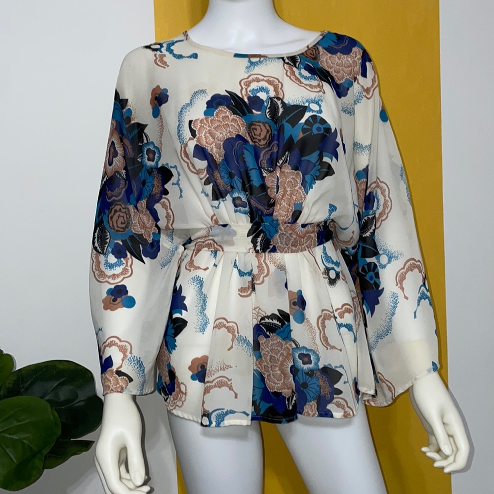 Floral tie-waist blouse